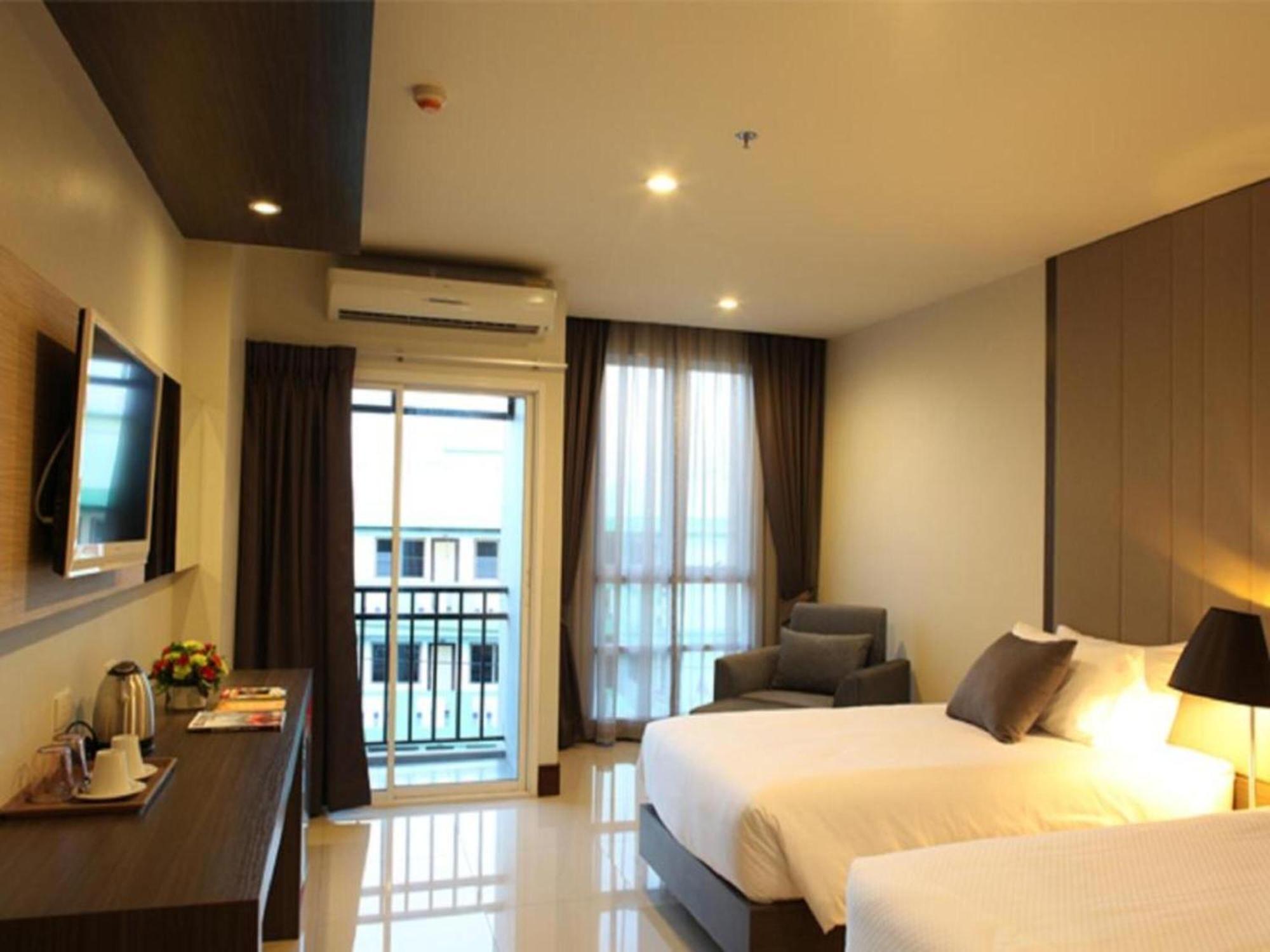 Crystal Suites Suvarnbhumi Airport Bangkok Exterior foto