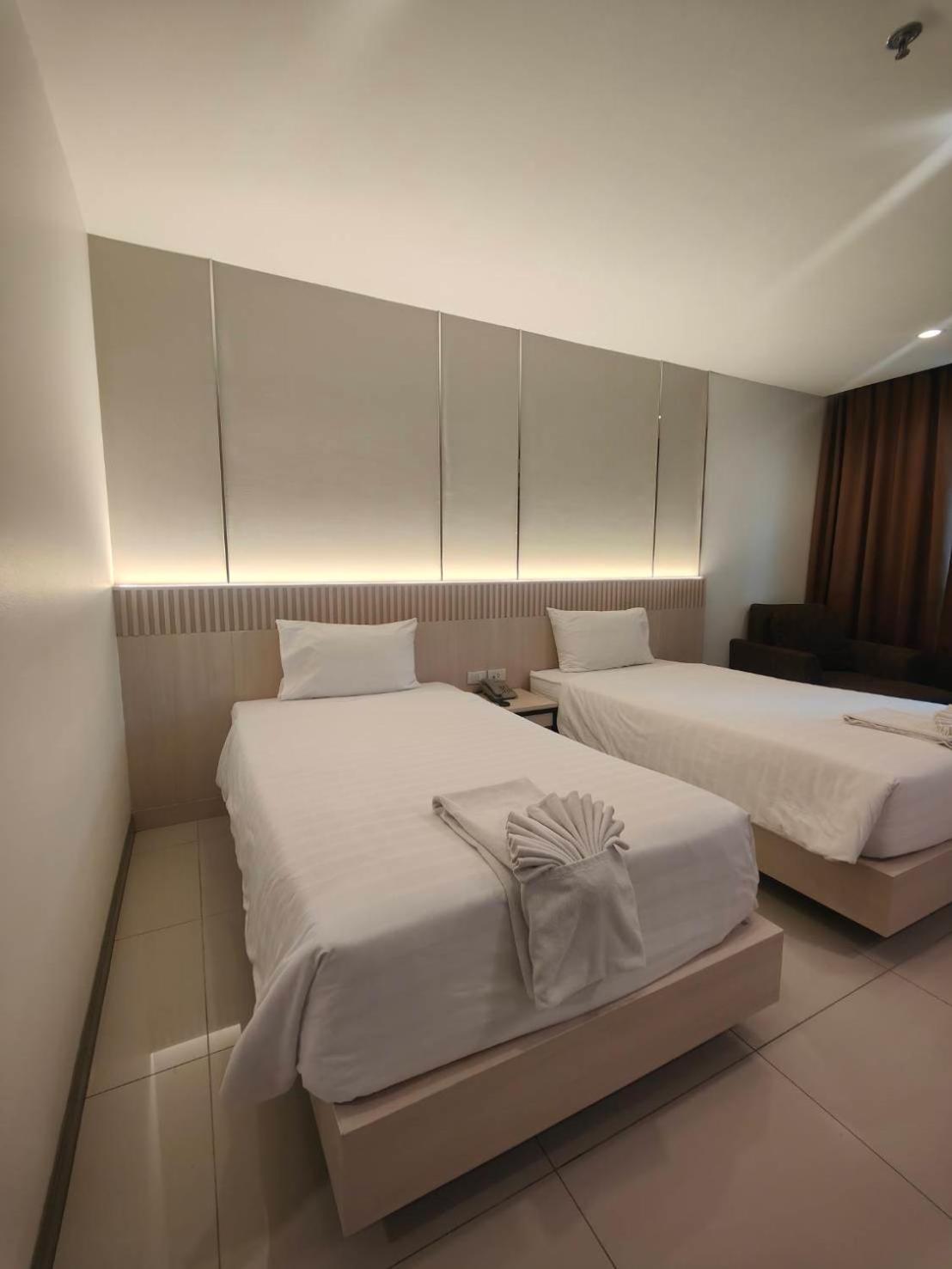 Crystal Suites Suvarnbhumi Airport Bangkok Exterior foto