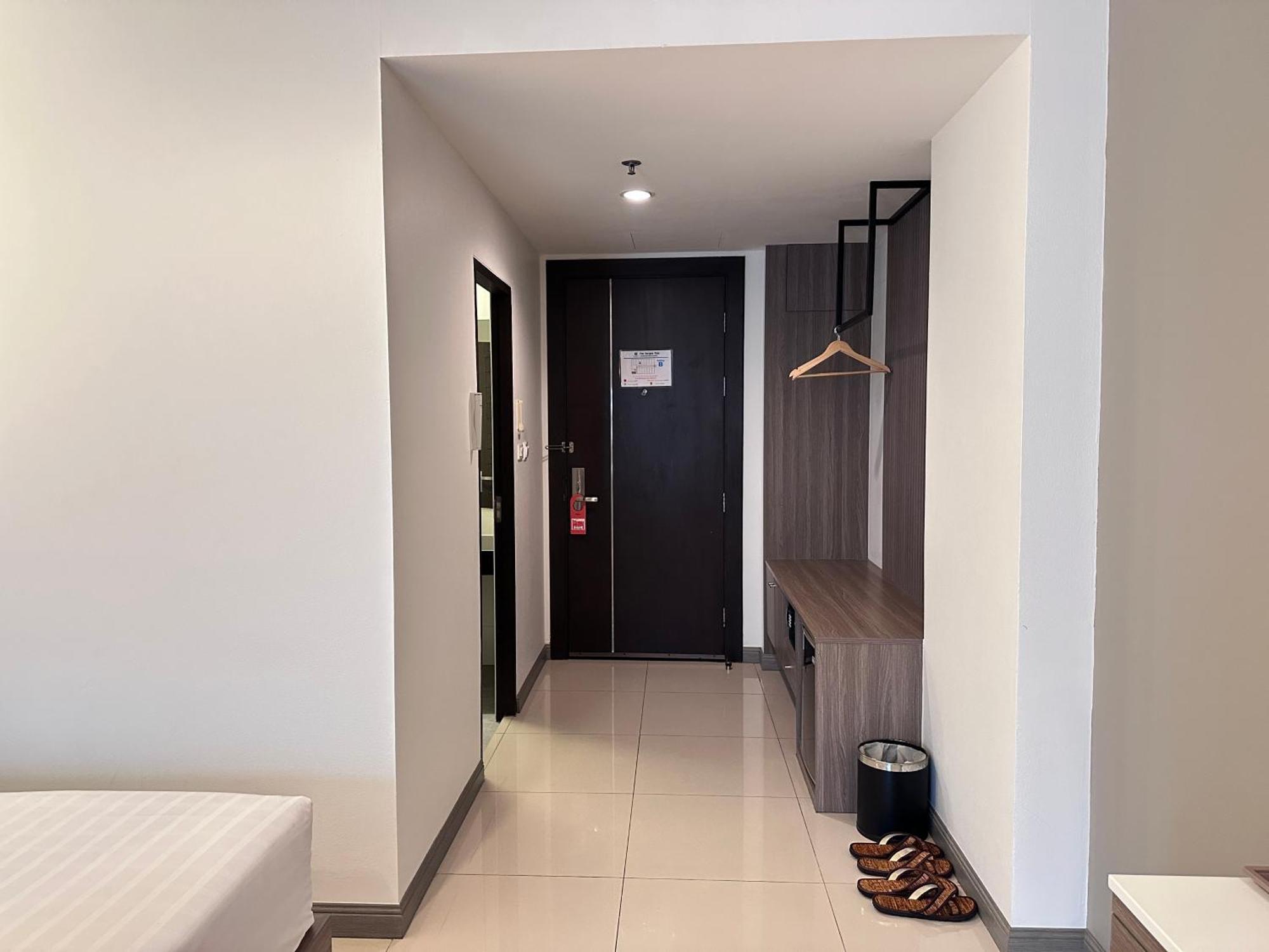 Crystal Suites Suvarnbhumi Airport Bangkok Exterior foto