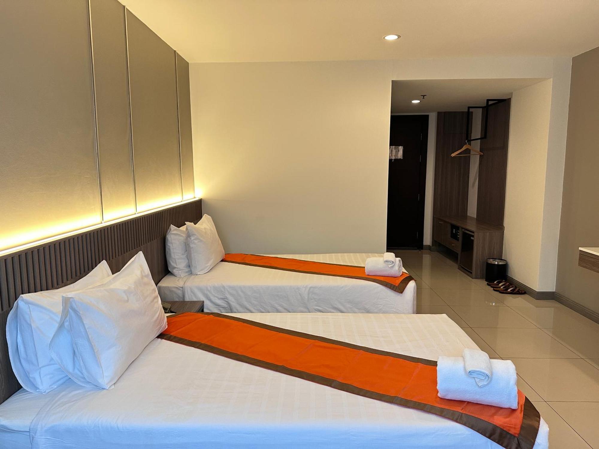 Crystal Suites Suvarnbhumi Airport Bangkok Exterior foto